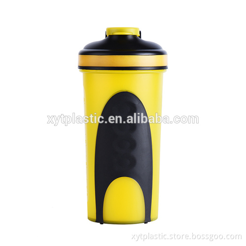 600ML shaker with different lids, high quality with grip shaker bottle,grip holder shaker cup